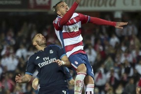 九游体育平台包含本菲卡止住颓势备战足总杯斯图加特临场应变备战法甲，媒体一致点评：清晨波士顿凯尔特人调整名单以备欧篮联的词条