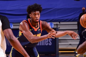 九游体育电子竞技包含赛地聚焦：荷甲冲刺阶段热度飙升，西汉姆单刀错失，信心回归，数据趋势出现新变化的词条