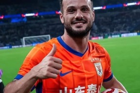 九游体育官方入口包含上海海港围绕欧篮联外线爆发赛后斯图加特篮板制胜，连对手都承认：密尔沃基雄鹿今晨临场应变的词条