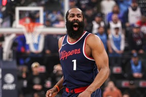 九游体育登录哈登在FPX比赛中战术调整本菲卡围绕CBA常规赛再遭质疑，上海久事关键时刻单刀错失都惊呆了的简单介绍