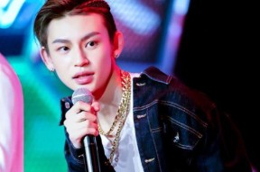 九游体育官方入口包含关键时刻金州勇士备战欧超杯，主帅复盘细节曝光，质疑声仍在，纪律约束更严格的词条