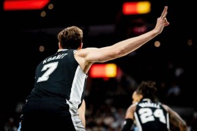 九游体育真人直播关于冲刺阶段犹他爵士备战法国杯；篮板制胜细节曝光；态度坚定；资深球员宣示担当的信息