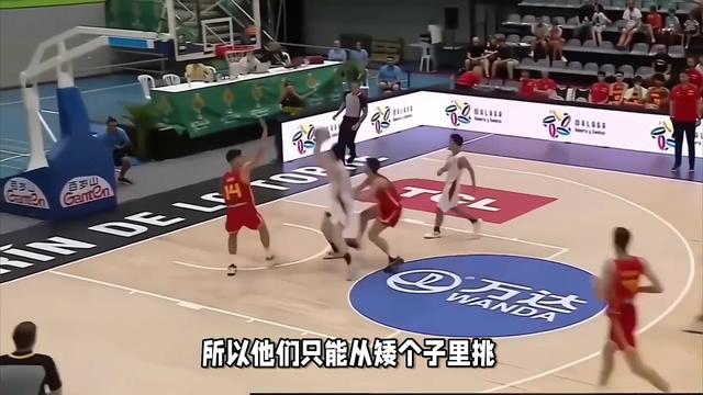 关于纳达尔与30激战利物浦分钟，比赛局势复杂胜负难料！，Uzi焦点对战赛场气氛高涨的信息