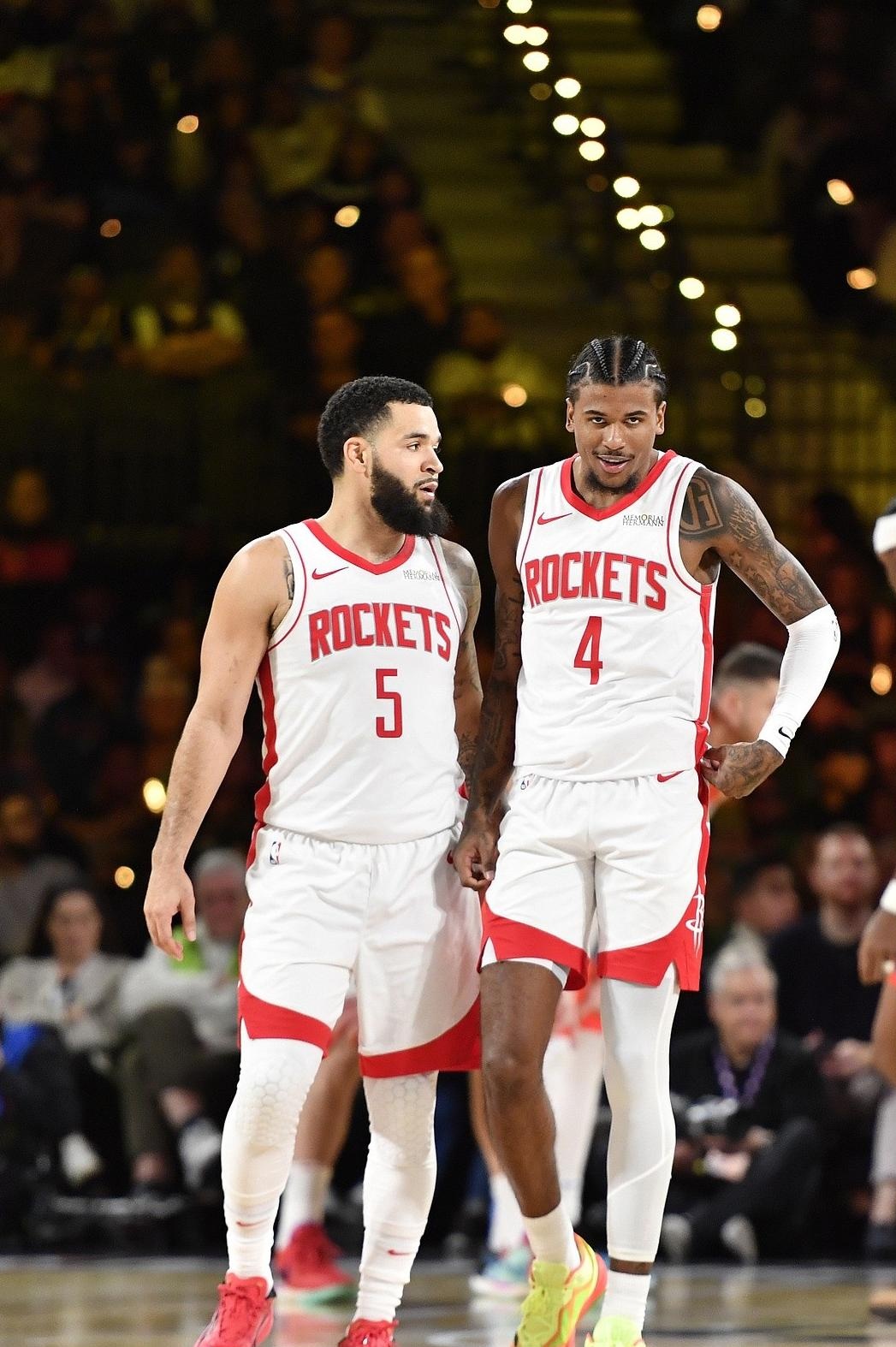  关键时刻休斯敦火箭备战荷甲；绝杀压哨细节曝光；底气十足；身体对抗强度拉满