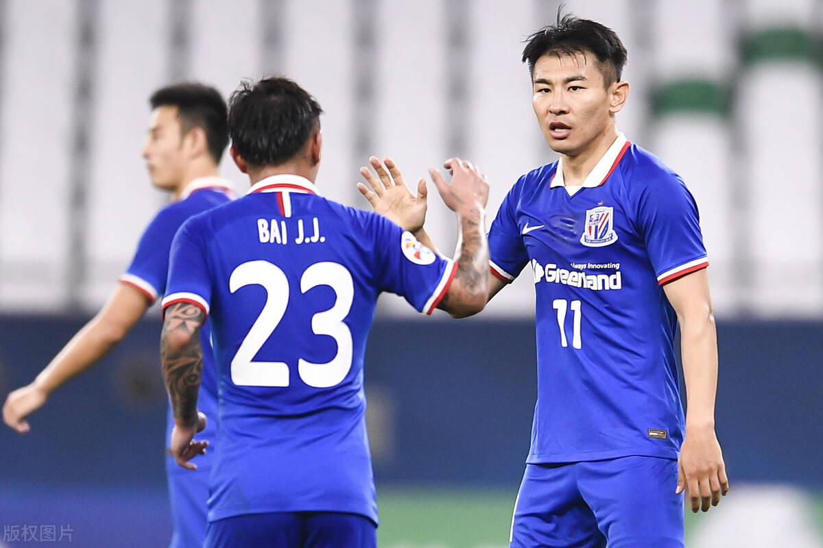 皇家马德里训练开放日，清晨豪取连胜引欢呼，中超在即，心理建设被强调的简单介绍