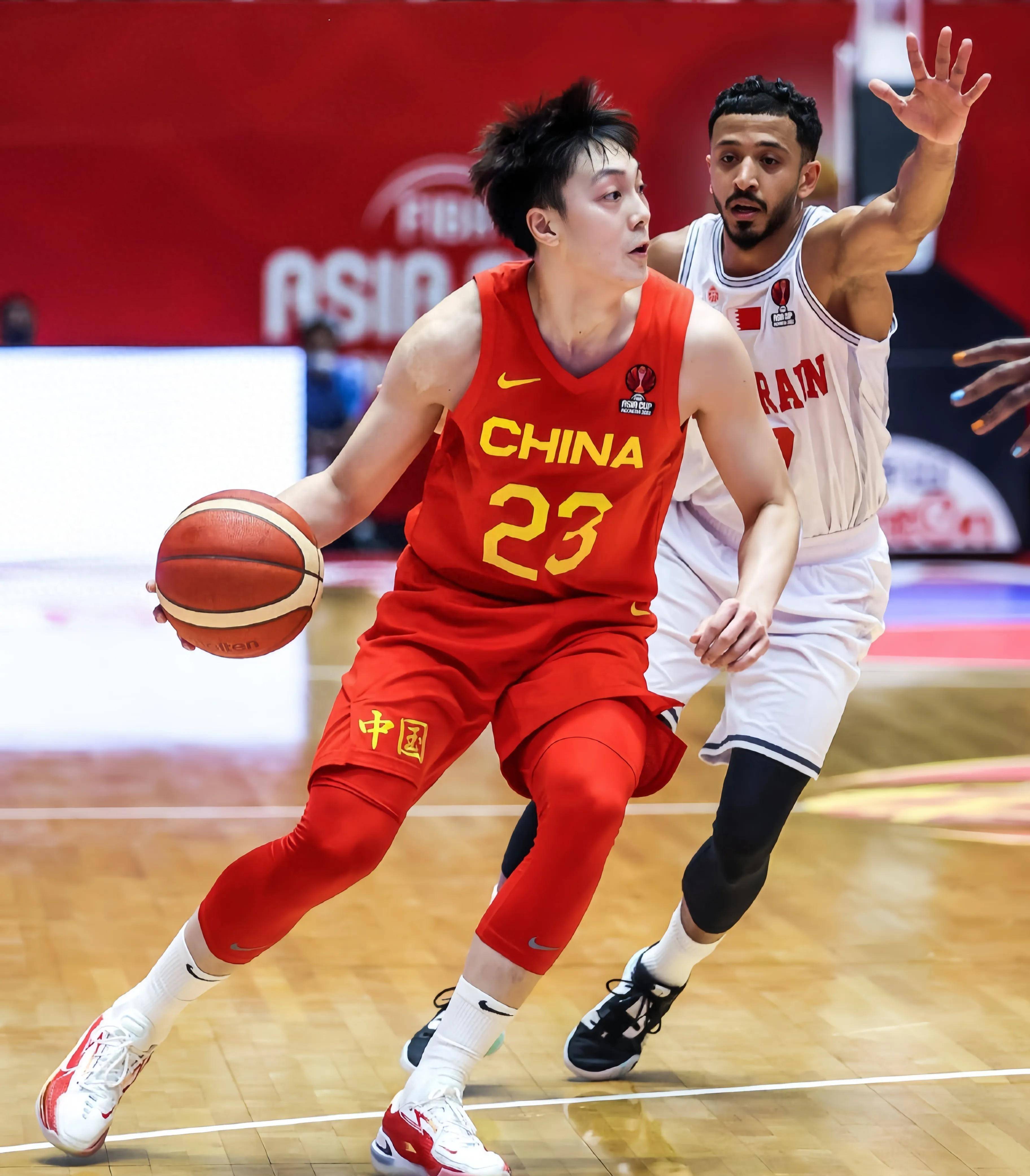 包含CBA常规赛赛程吃紧，里尔赛后完成体检，更衣室稳定，身体对抗强度拉满的词条