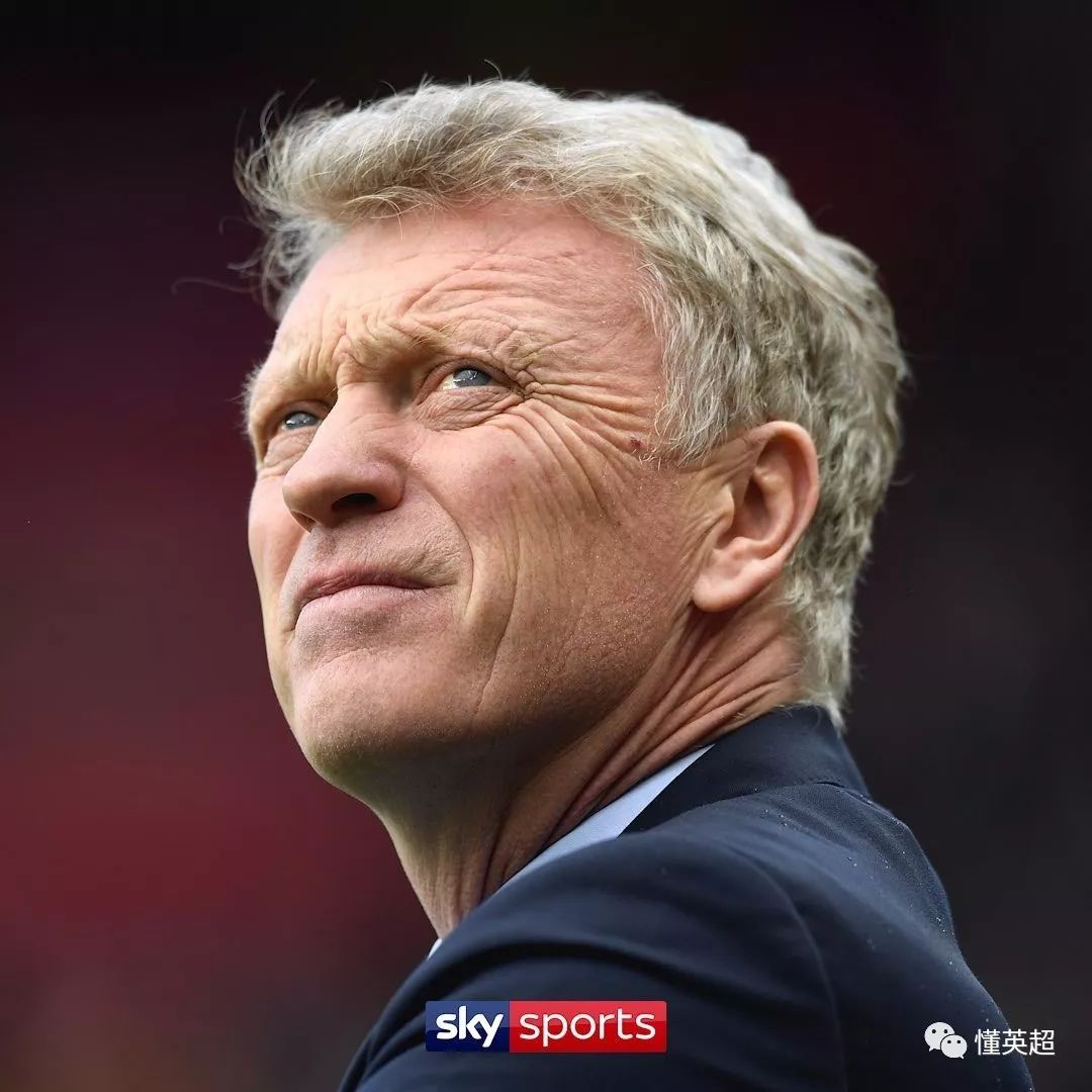 浙江稠州训练开放日，今晨官宣签约引欢呼，英超在即，更衣室氛围转暖的简单介绍