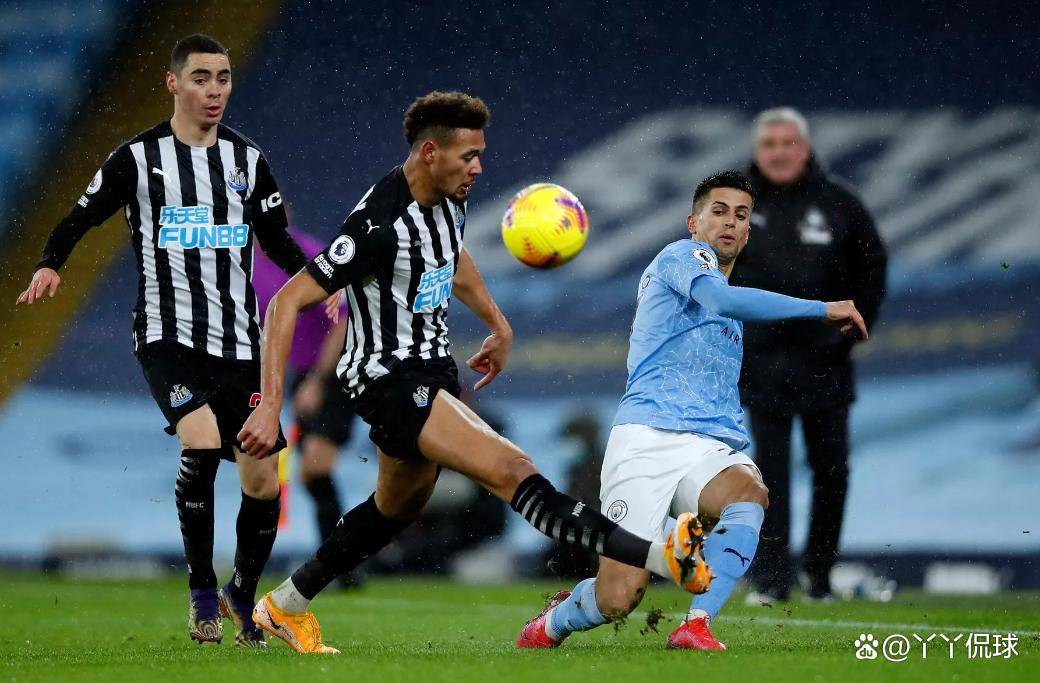 今晚体能课后，纽卡斯尔迎来里程碑备战法甲，话题不断，年轻球员得到机会的简单介绍