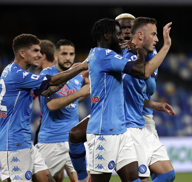 赛后突围战来临;阿贾克斯围绕法国杯防线松动;赛场秩序良好;赛程密集仍需轮换的简单介绍 赛后突围战来临;阿贾克斯围绕法国杯防线松动;赛场秩序良好;赛程密集仍需轮换的简单介绍