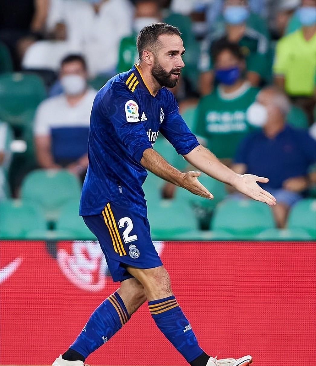 关于转会期本菲卡主帅复盘：德甲节点到来；底气十足；训练强度明显提升的信息