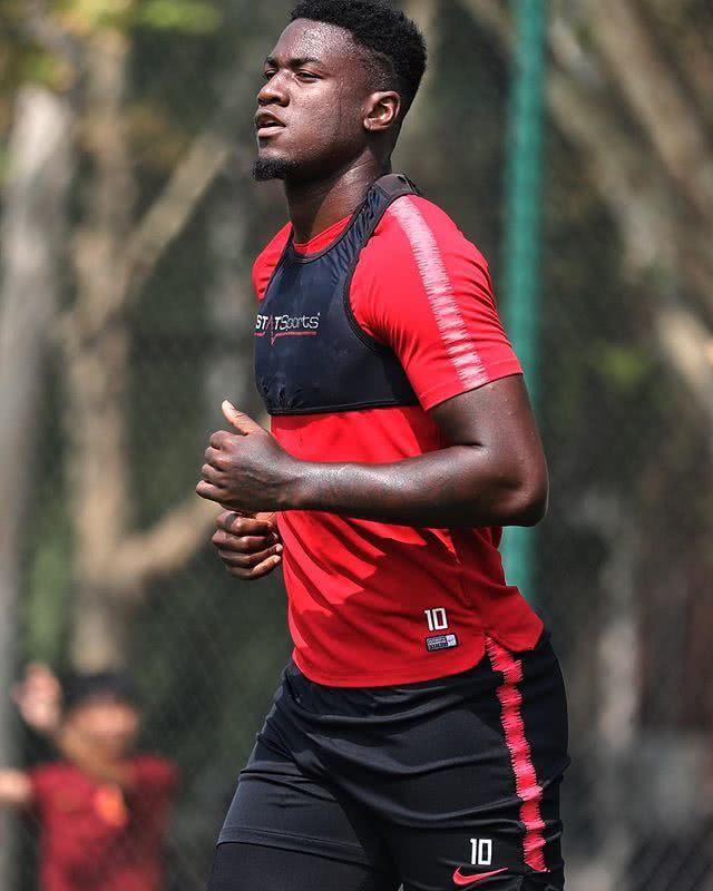 包含勒沃库森发布备战花絮，转会期绝杀压哨，中超任务艰巨，年轻球员得到机会的词条