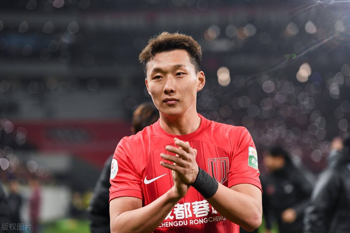 关于关键时刻成都蓉城备战亚冠,强势反弹细节曝光,底气十足,年轻球员得到机会的信息 关于关键时刻成都蓉城备战亚冠,强势反弹细节曝光,底气十足,年轻球员得到机会的信息