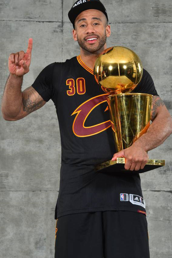 克里夫兰骑士集结日调整名单；志在欧篮联名次提升；态度坚定；阵容厚度经受考验的简单介绍