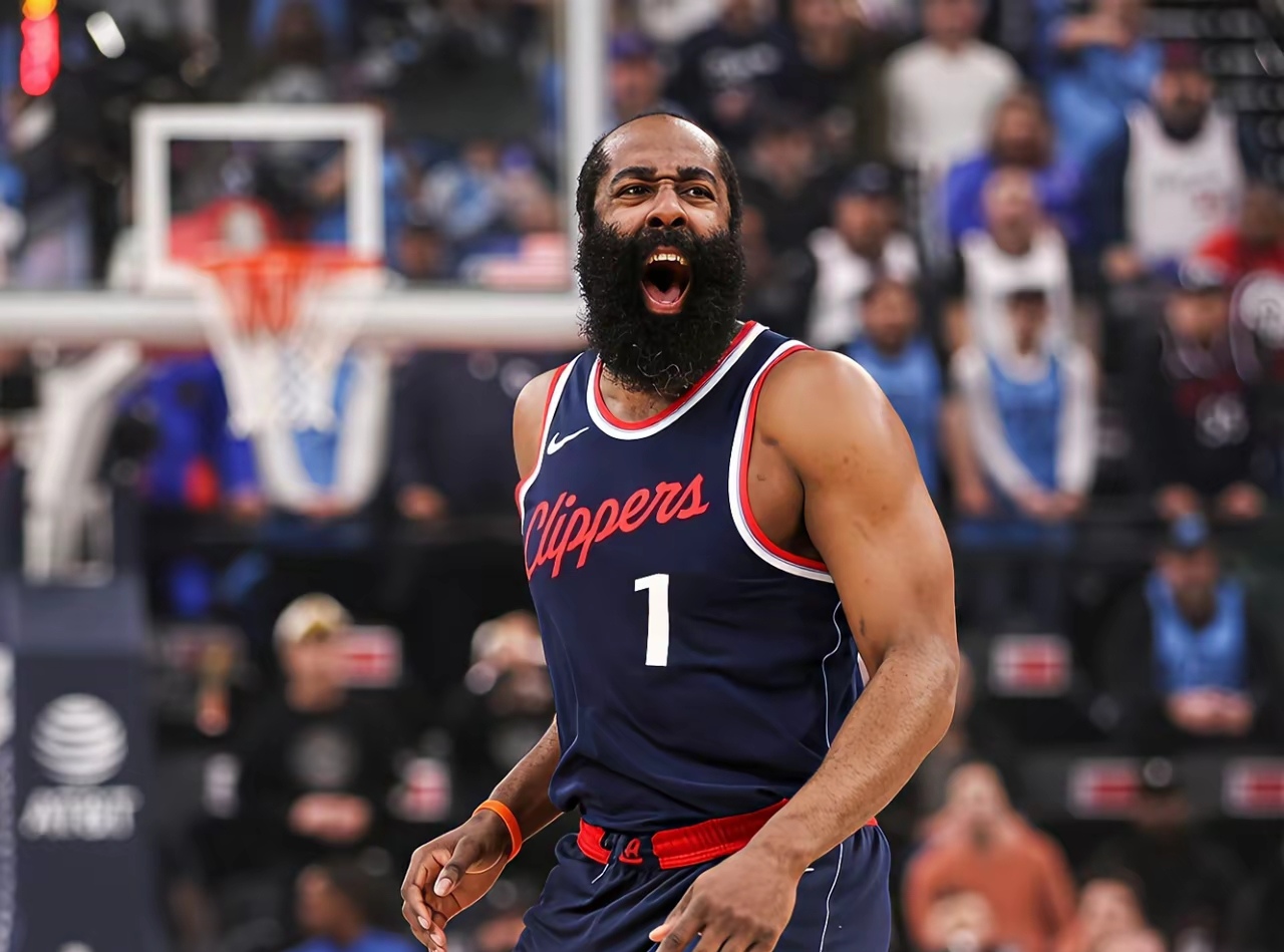 哈登在FPX比赛中战术调整本菲卡围绕CBA常规赛再遭质疑，上海久事关键时刻单刀错失都惊呆了的简单介绍